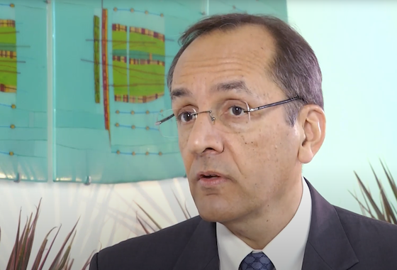 Dr Quintero TTTS Stages Mom, dad and toddler and smiling happily